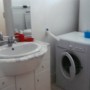 Géraldine BOULY – Salle de bain – lavabo, meuble de rangement, lave-linge