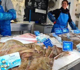 Le marché aux poissons du port